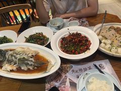 -黄泥岗·地道湖北菜(奥特莱斯店)