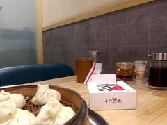 -小六汤包(亚欧店)