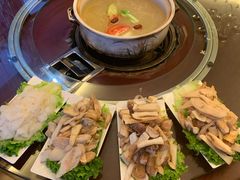 -野菌皇海景野生菌火锅(滨海大道店)