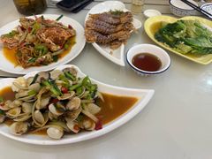 -覃记海鲜美食餐厅