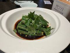 -靠山屯东北农家菜(八龙桥雅苑店)