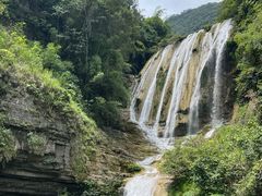 -牛角寨瀑布景区