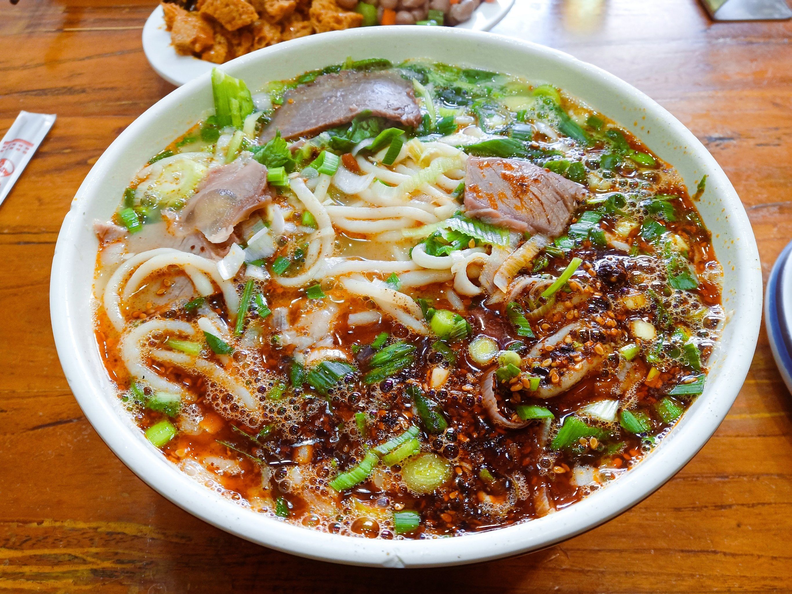 筋麦穗饸饹面,一家主营饸饹面,炒菜的店