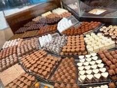 -Laderach 莱德拉(上海环贸iapm店)