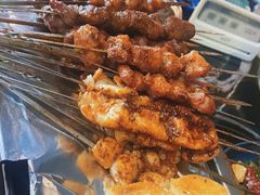 -蚝堡·生蚝海鲜烧烤物种起源•海肠捞饭(刘公岛店)