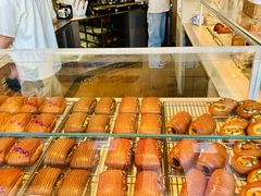 -VERIE BAKEHOUSE