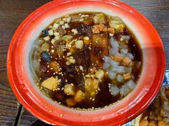 -爆炸头阿姨小四川正宗川味小吃(无任何分店)