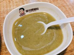 -螺小胖柳州螺蛳粉(钟楼总店)
