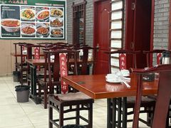 -湖南人家湘菜馆(镇江路店)