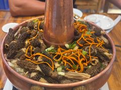 -乡土特色.冷锅鱼.牦牛肉汤锅