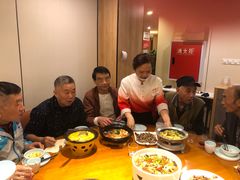 -有红鸡毛店·川菜(建设路店)