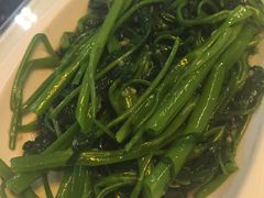 -新大咀港式茶餐厅(宝山万达店)