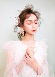 -艾米丽婚纱礼服