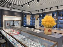 -宏宇眼镜蔡司依视路折扣店(兆佳眼镜城店)