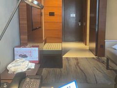 -广州汇华希尔顿逸林酒店