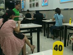 -银记肠粉店(新港西路店)