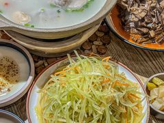 -叁煨蹄花·下饭盐帮菜(人民广场店)