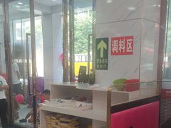-休记光头香辣蟹干锅(绵竹店)