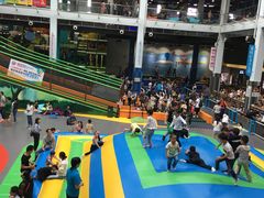 -蒙特利亲子乐园