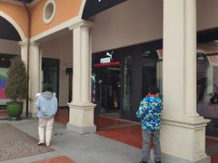 -PUMA品牌自营折扣店(天津佛罗伦萨小镇奥莱店)