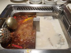 -海底捞火锅鲜切牛肉主题店(长寿路店)