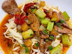 现炒酸辣猪肝面-李与白包子铺(桐梓林店)