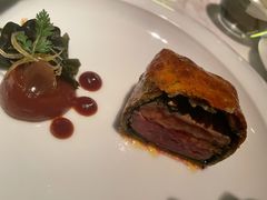 惠灵顿乳鸽鹅肝-翡翠36餐厅(浦东香格里拉店)
