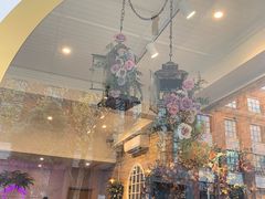-FLOVIE FLORIST CAFE