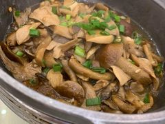 -东豪园林海鲜酒家(南港路辅路店)