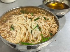 -正宗杨记普洱酸醋米线(总店)