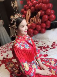 -艾米丽婚纱礼服