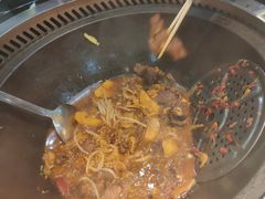 -袁小二大东北铁锅炖(吉祥村总部)