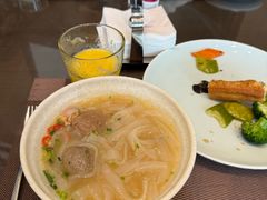 -飨食汇全日制餐厅·昆山皇冠假日酒店(九方店)