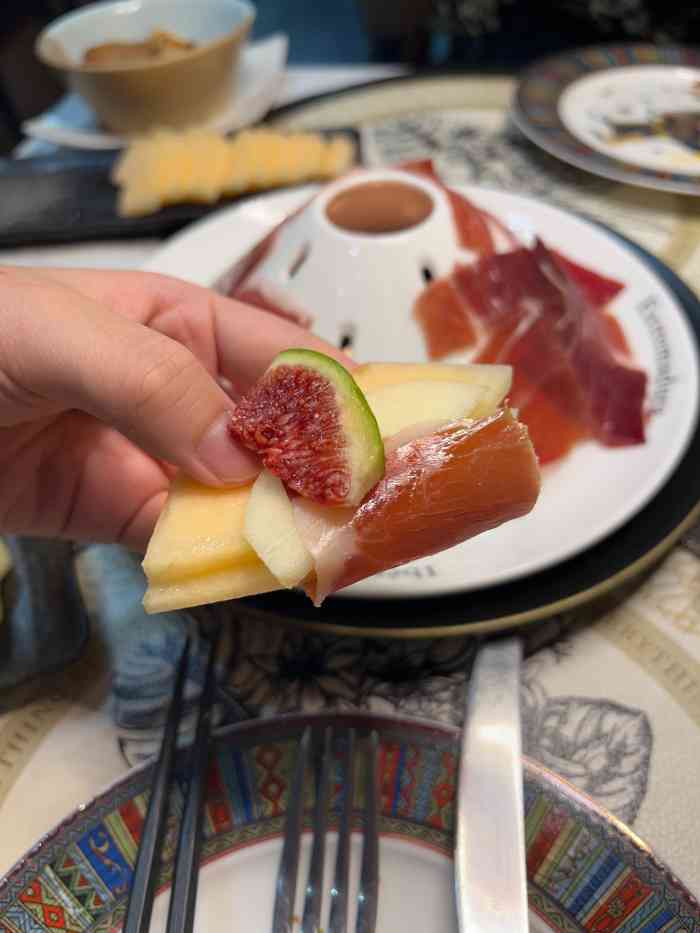 melon pizza 甜瓜手工披萨(黄姑山路店)-"很隐蔽的一家小店儿.