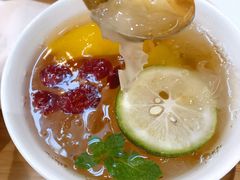 蔓越莓桃胶银耳-炖物24章·顺时轻养茶(杭州大厦店)