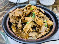 -临街徽菜馆·正宗黄山味