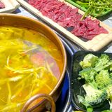 去拉萨听劝！吃这家酸汤牦牛肉火锅