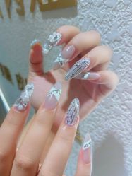 -芮娅时光半永久纹眉·美甲美睫·皮肤管理