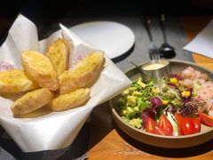 牛油果鲜虾沙拉-秀·爱尔兰餐吧(上海路店)