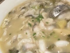 -严记小天府酸菜鱼(西四路店)