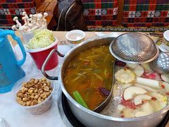 -田村·酸汤鲜牦牛肉火锅(布达拉宫广场店)
