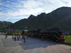 -百里峡七彩艺术小镇