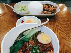 -李先生牛肉面大王(上海站南广场店)