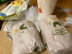 -麦当劳(展览路店)