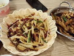 -江城燕子大排档(江汉路步行街店)