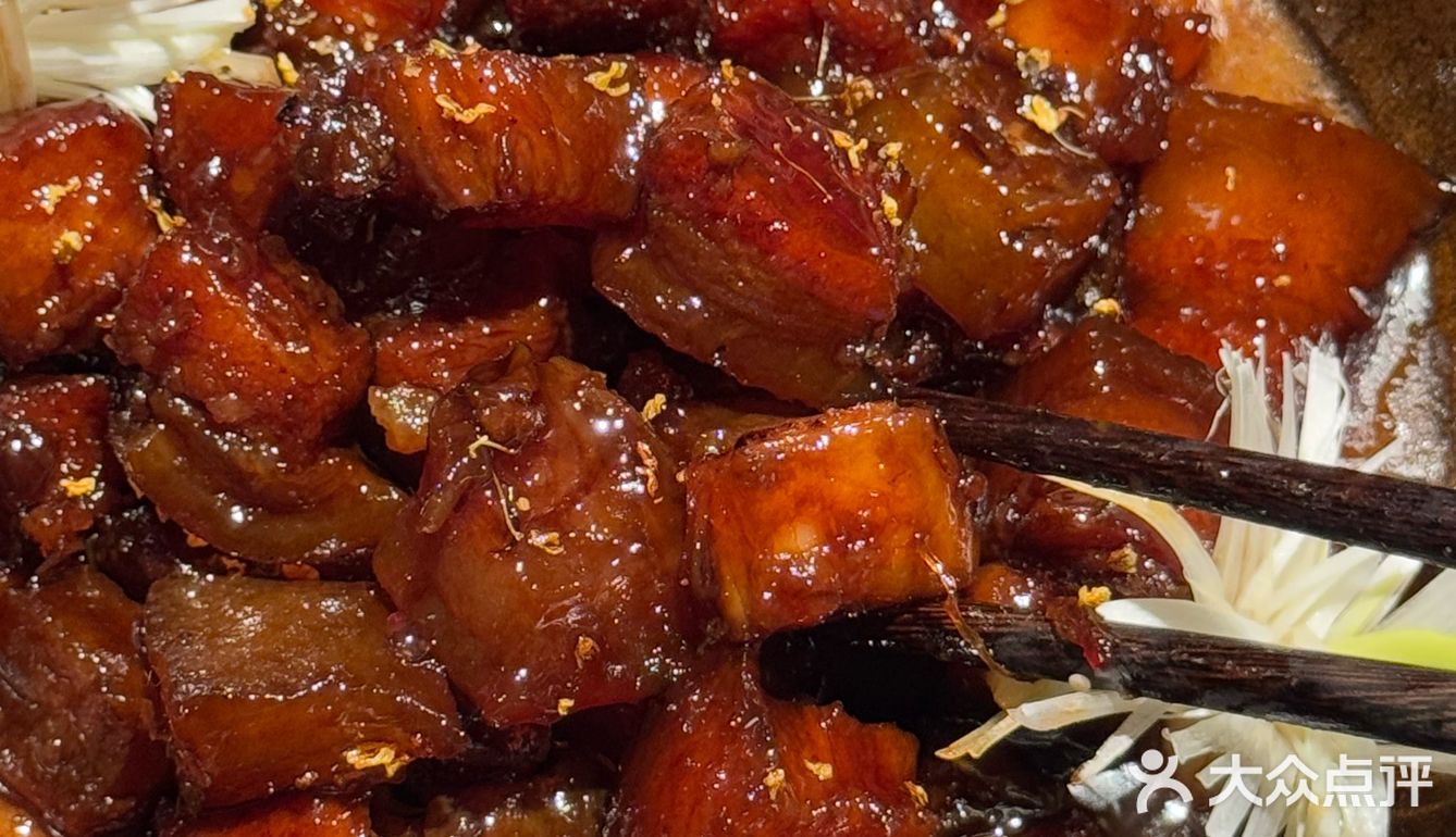 就在新街口！这圣诞氛围也太超前了！