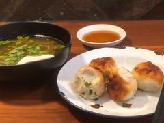 -舒蔡记生煎菜饭(云南中路店)