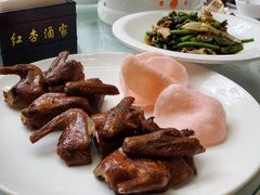 金品乳鸽-红杏酒家·地道川菜(锦华万达店)
