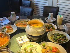 -大头虾越式风味餐厅(光明广场店)