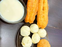 鲜肉小笼包-李刚油条